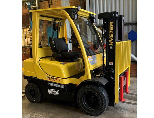 Robinson Brothers adds Hyster forklift trucks to their fleet